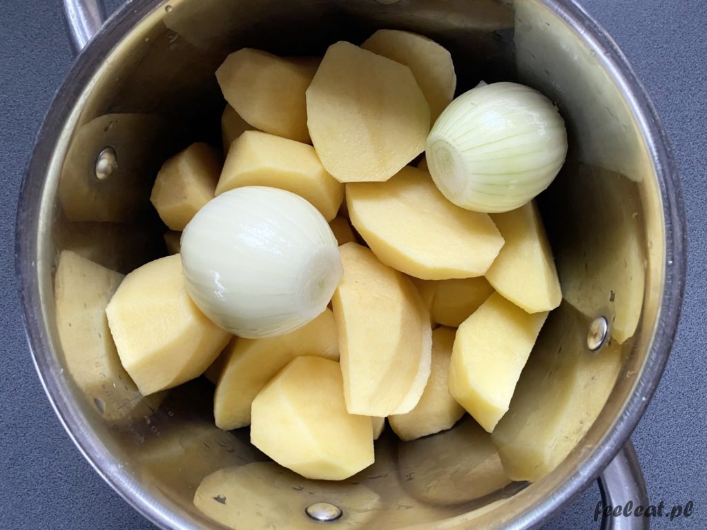 Obrane ziemniaki i cebula